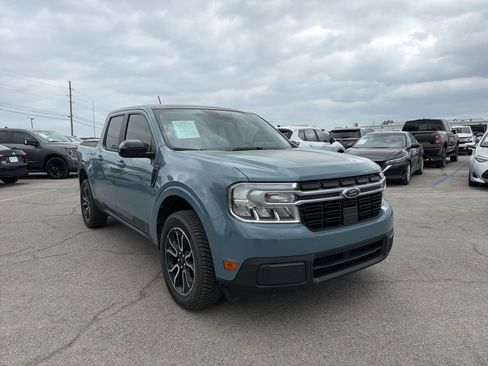 Used 2022 Ford Maverick Lariat w/ Lariat Luxury Package image 3