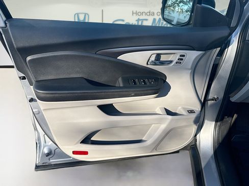 Used 2022 Honda Pilot Special Edition image 20