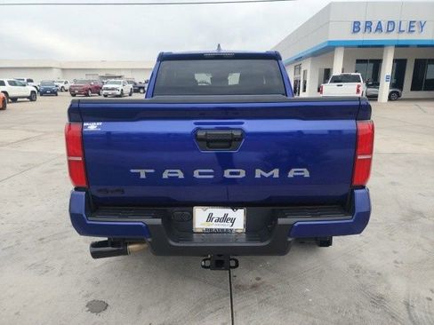Used 2025 Toyota Tacoma TRD Off-Road image 41