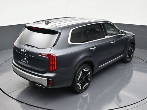 Used 2024 Kia Telluride S FWD image 16