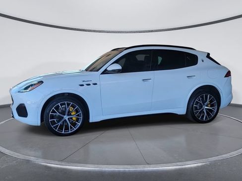 Used 2023 Maserati Grecale Modena AWD/4WD image 4