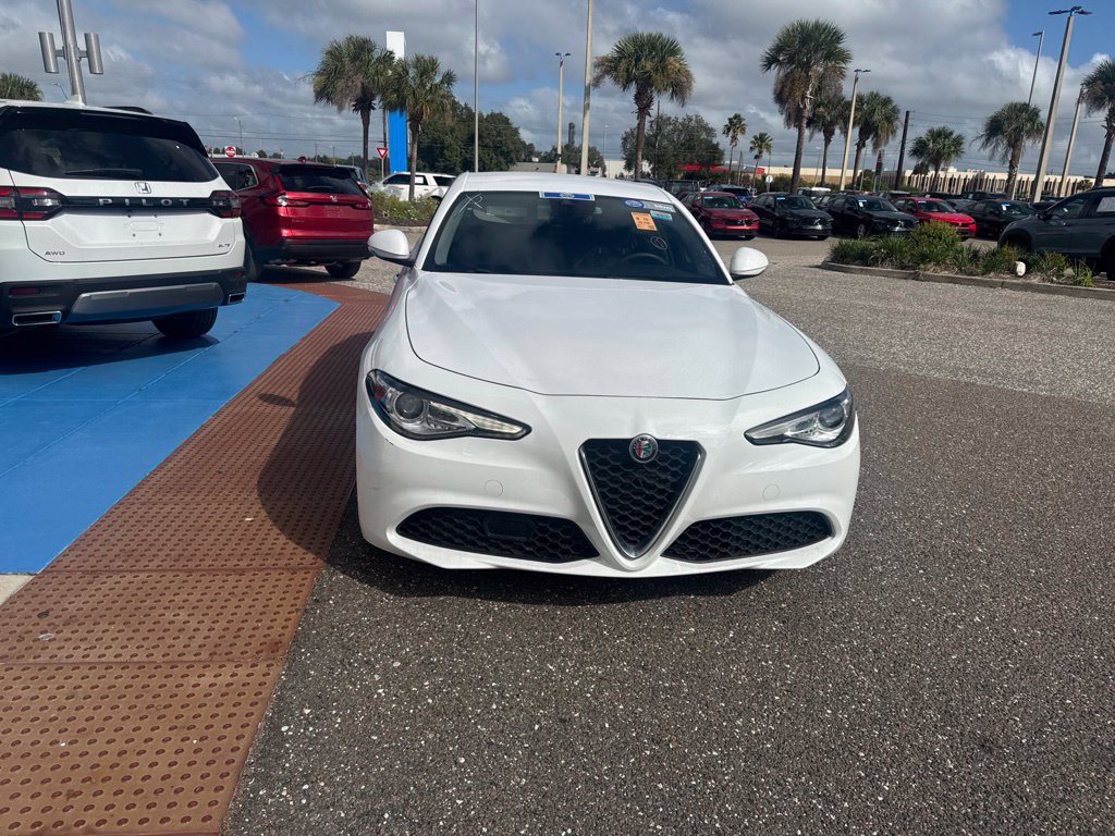 Used 2021 Alfa Romeo Giulia Sprint w/ Cold Weather Package AWD/4WD image 6