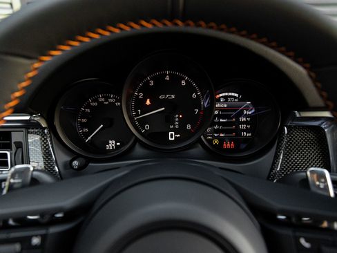New 2026 Porsche Macan GTS AWD/4WD image 18