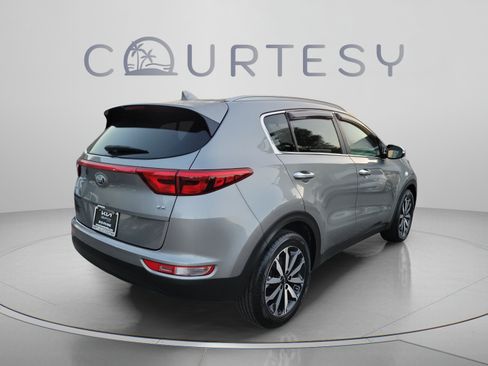 Used 2019 Kia Sportage EX FWD image 3