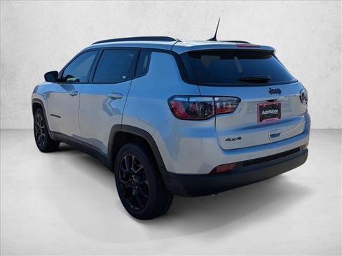 New 2026 Jeep Compass Latitude image 7