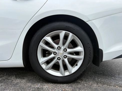 Used 2017 Chevrolet Malibu LT FWD image 26