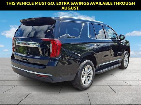 Used 2024 GMC Yukon SLT AWD/4WD image 8