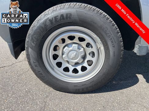 Used 2024 Chevrolet Colorado W/T image 9