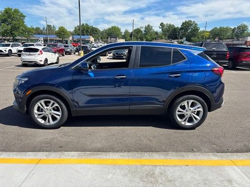 Used 2023 Buick Encore GX Preferred w/ Cold Weather Comfort Package FWD image 11