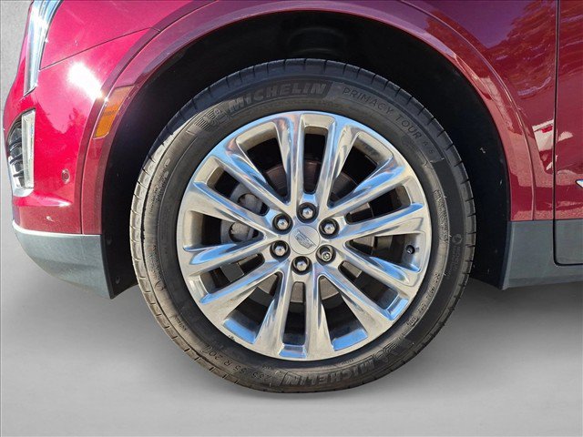 Used 2017 Cadillac XT5 Platinum w/ Driver Assist Package AWD/4WD image 24
