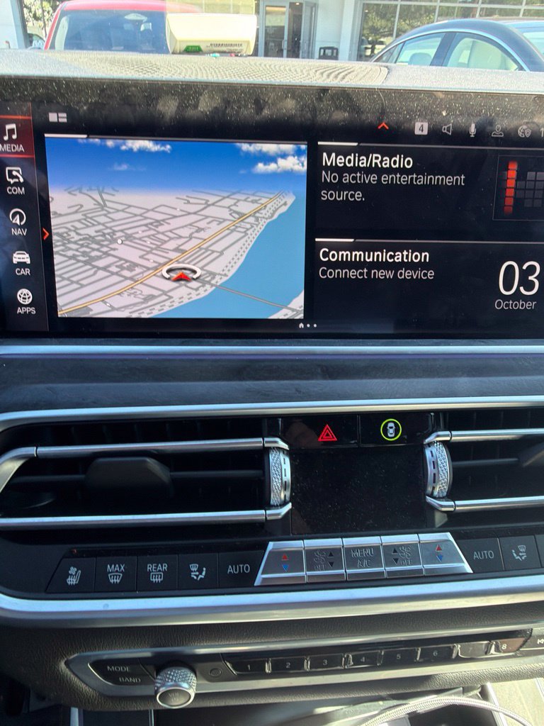 Used 2020 BMW X5 xDrive40i w/ M Sport Package AWD/4WD image 4