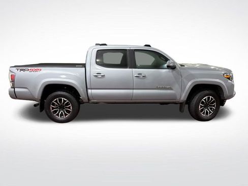 Certified 2020 Toyota Tacoma TRD Sport image 3