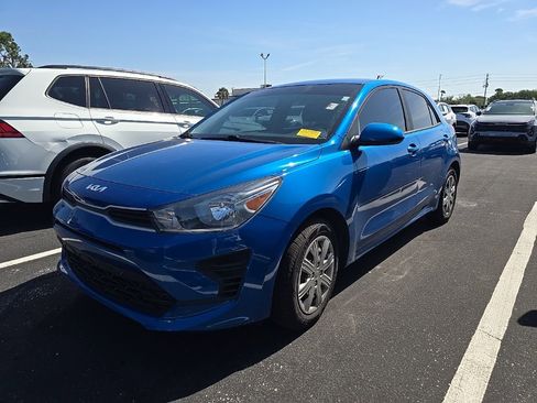 Certified 2022 Kia Rio S image 3