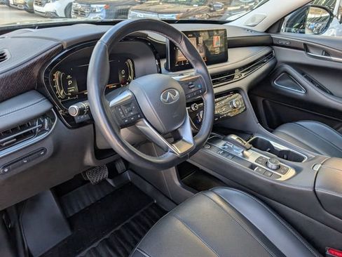 Used 2023 INFINITI QX60 Sensory w/ Vision Package AWD/4WD image 9