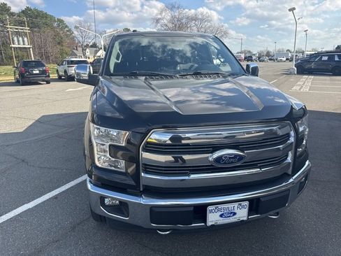 Used 2017 Ford F150 Lariat image 3
