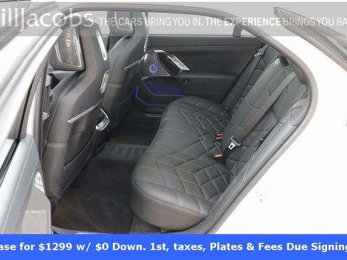 Certified 2025 BMW 760i xDrive w/ Executive Package image 16