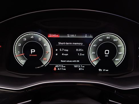 Used 2022 Audi Q7 Premium Plus image 22