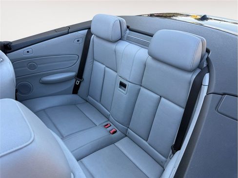 Used 2008 BMW 135i Convertible image 13