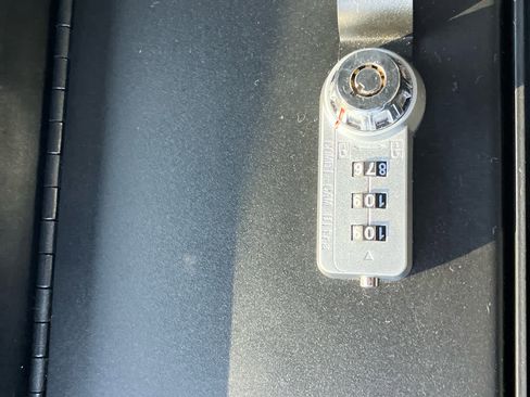 Used 2023 Toyota Tundra Platinum image 43