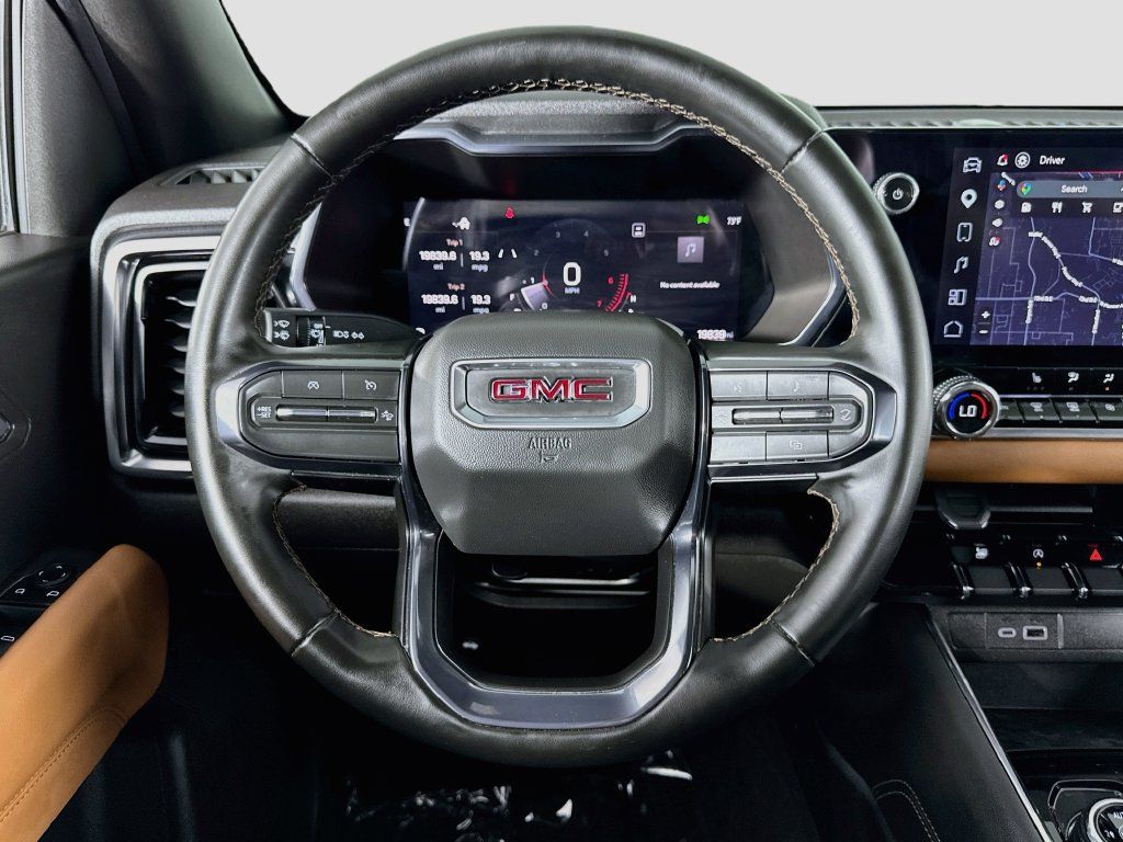 Used 2025 GMC Canyon AT4 w/ Nightfall Edition AWD/4WD image 27
