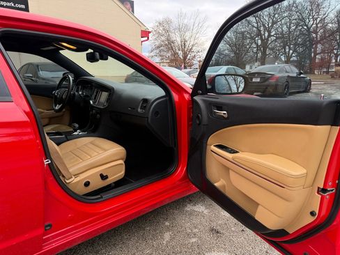 Used 2014 Dodge Charger SXT Plus image 18