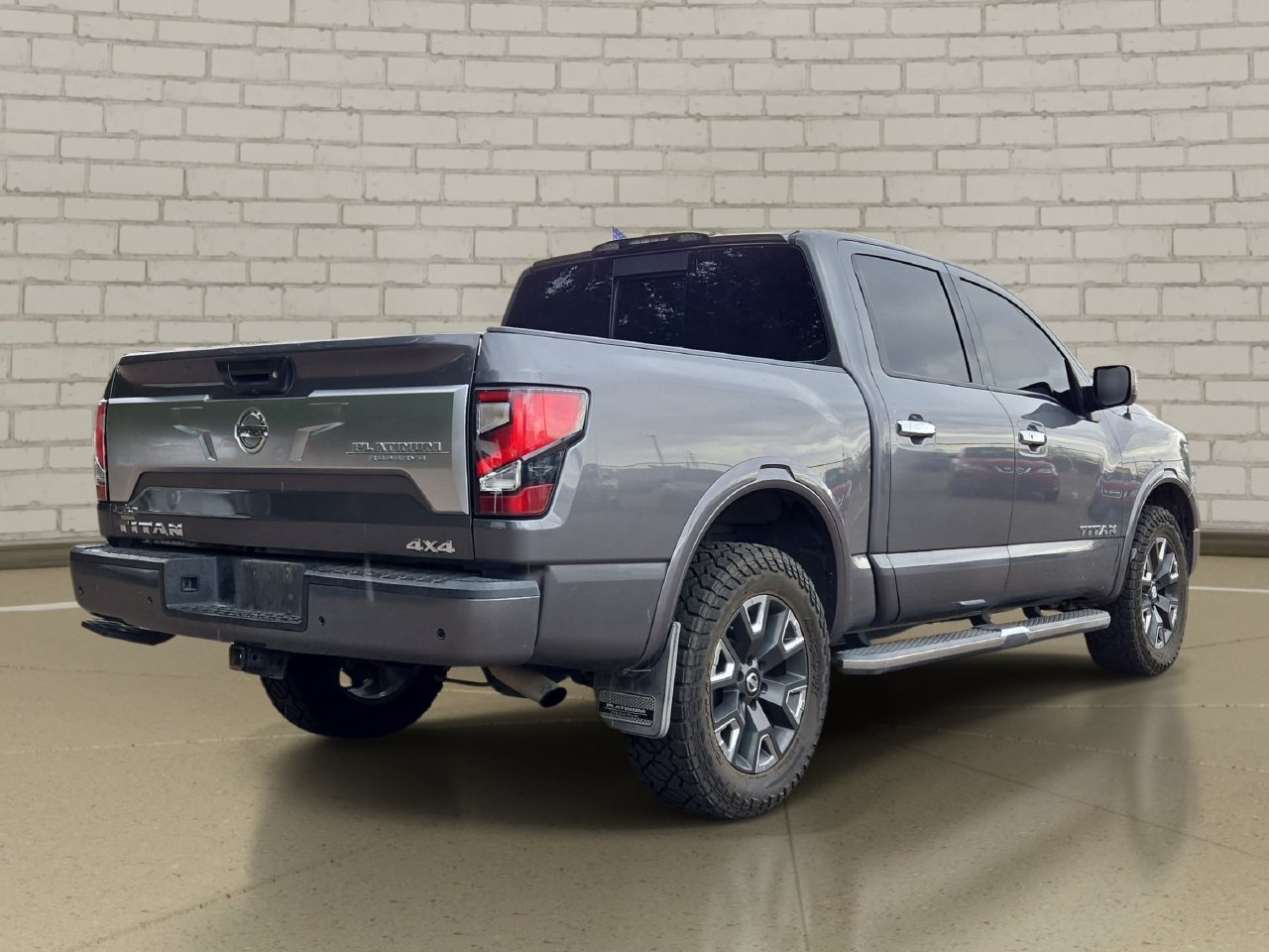 Used 2021 Nissan Titan Platinum Reserve w/ Moonroof Package AWD/4WD image 5