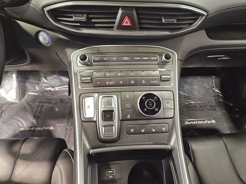 Used 2022 Hyundai Santa Fe Limited image 11