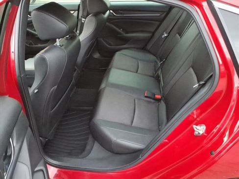 Used 2019 Honda Accord Sport image 12