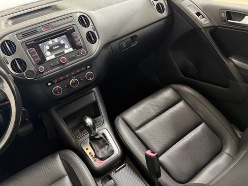 Used 2013 Volkswagen Tiguan SE image 58