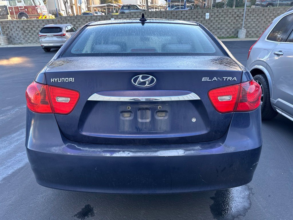 Used 2010 Hyundai Elantra GLS FWD image 5