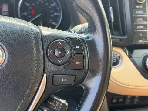 Used 2016 Toyota RAV4 Limited AWD/4WD image 20