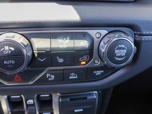 New 2026 Jeep Wrangler Unlimited Sahara AWD/4WD image 23