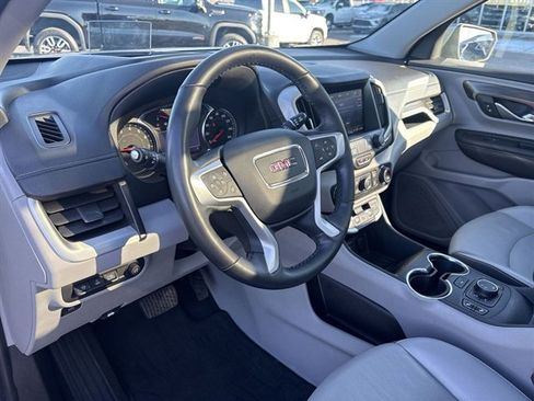 Used 2023 GMC Terrain SLT w/ Tech Package image 10