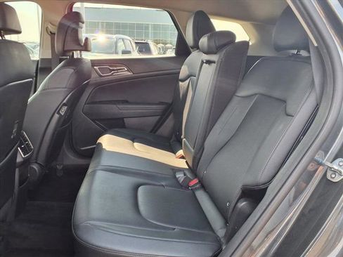 Certified 2023 Kia Sportage EX image 10