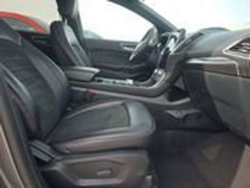 Used 2024 Ford Edge ST-Line image 3