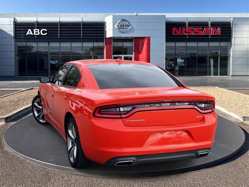 Used 2016 Dodge Charger SXT w/ Premium Group image 7