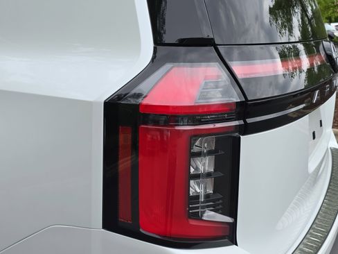 New 2026 Nissan Armada Platinum Reserve AWD/4WD image 36