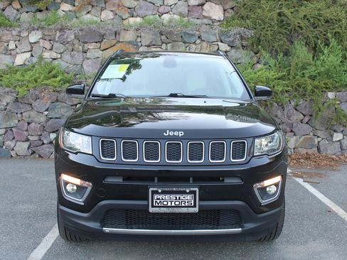 Used 2018 Jeep Compass Limited w/ Navigation Group AWD/4WD image 3