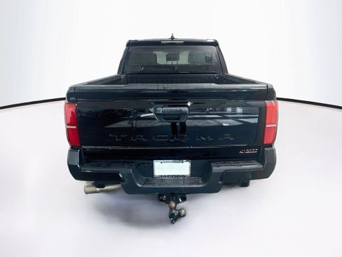 Used 2026 Toyota Tacoma SR5 AWD/4WD image 4