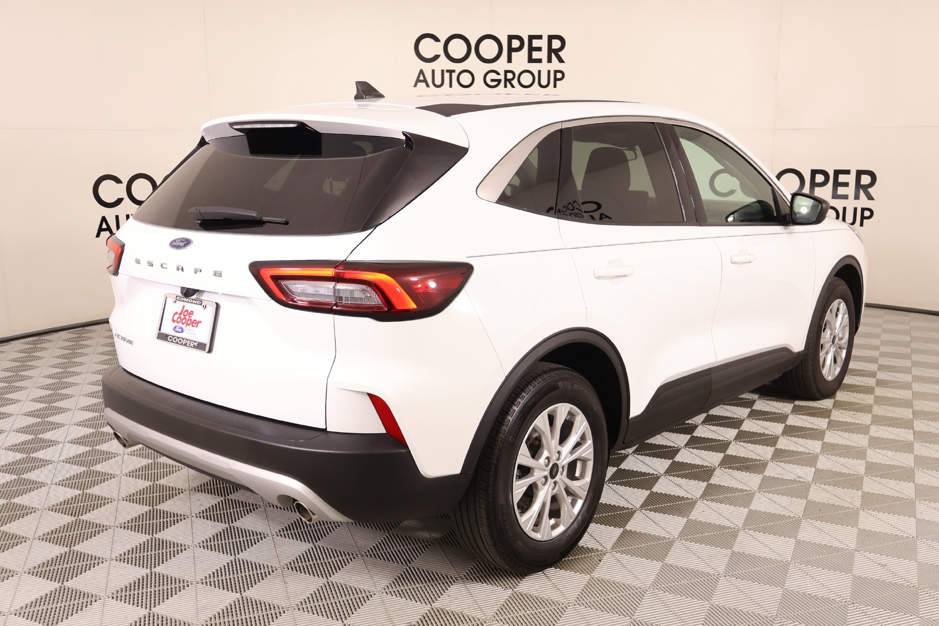 Used 2024 Ford Escape Active FWD image 19
