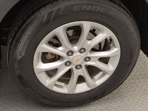 Used 2018 Chevrolet Equinox LS image 31