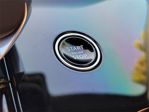 Used 2025 Land Rover Range Rover Sport Dynamic SE image 11