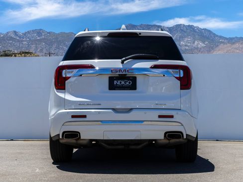 Used 2021 GMC Acadia Denali w/ Denali Ultimate Package AWD/4WD image 9