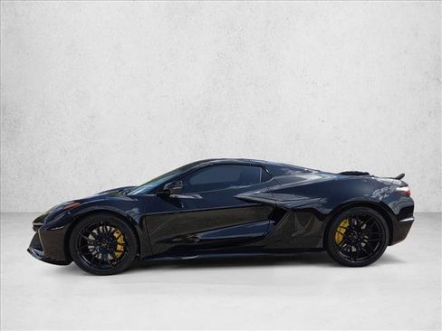 Used 2026 Chevrolet Corvette Z06 w/ Stealth Interior Trim Package RWD image 9