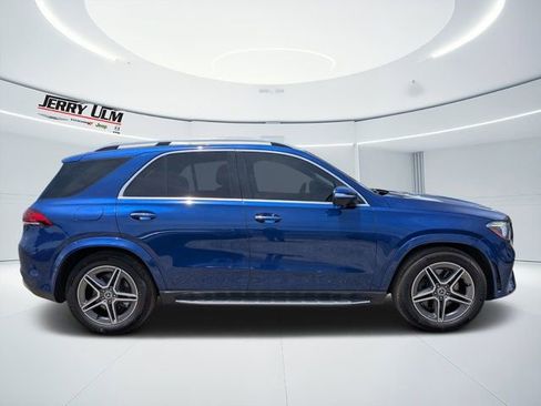 Used 2022 Mercedes-Benz GLE 450 4MATIC image 2