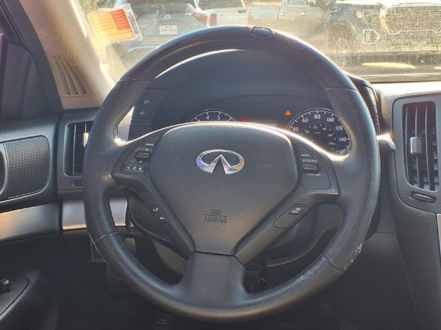 Used 2015 INFINITI Q40 w/ Moonroof Package RWD image 23