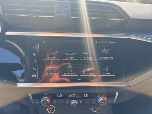 Used 2025 Audi Q3 2.0T Premium w/ Convenience Package image 20