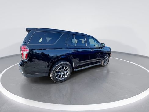 Used 2022 Chevrolet Tahoe Z71 w/ Z71 Off-Road Package AWD/4WD image 8