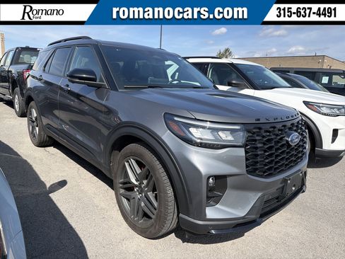 Used 2025 Ford Explorer ST AWD/4WD image 1