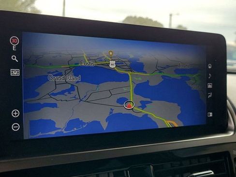 Used 2022 Lexus GX 460 Premium w/ Premium Package image 28